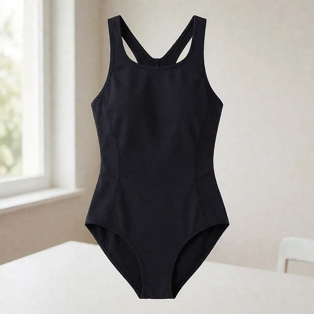 Produktfoto in Anlehnung an TYR Durafast Elite Women's Crosscut Tieback Swimsuit Transient (Ref. P04023)