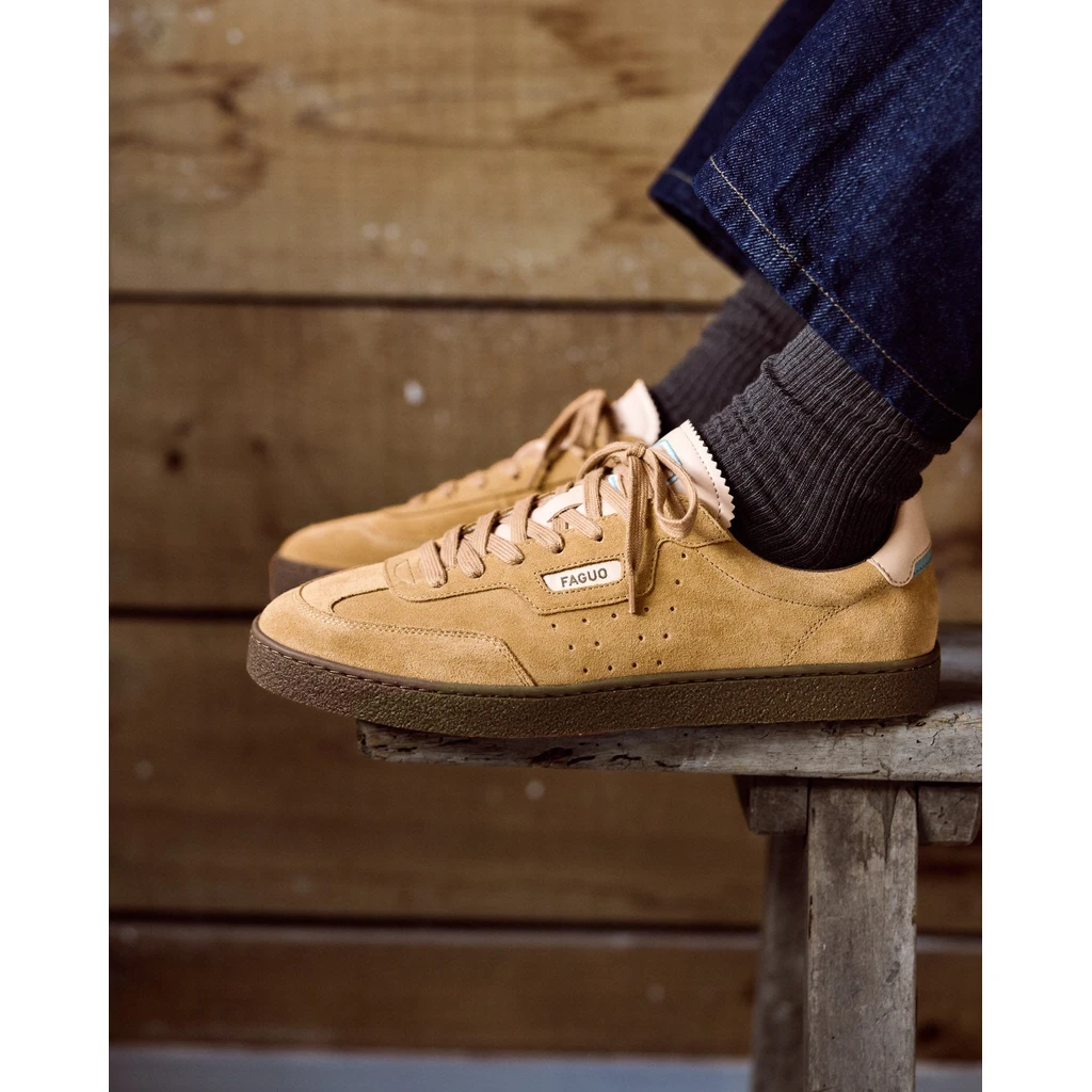 paire en suède crocheté