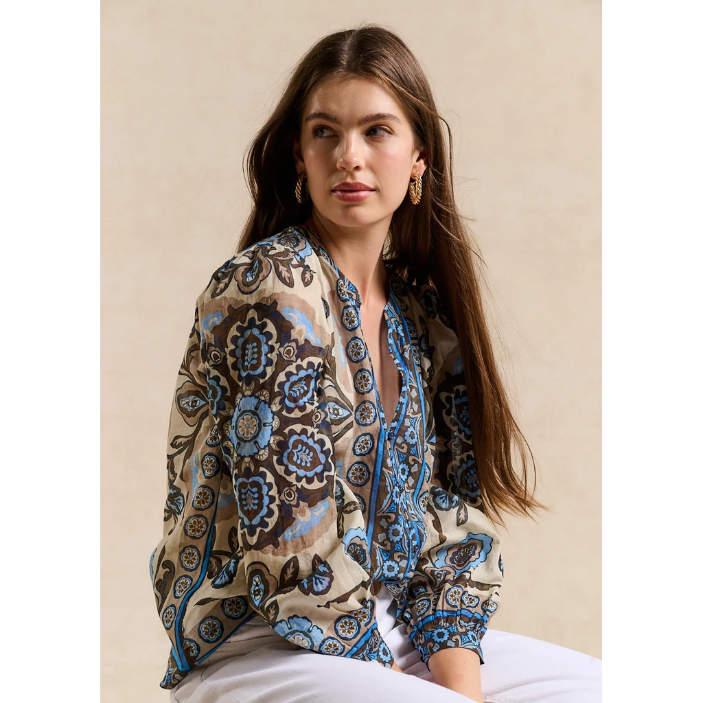 chemise à imprimé floral herbier fond sombre