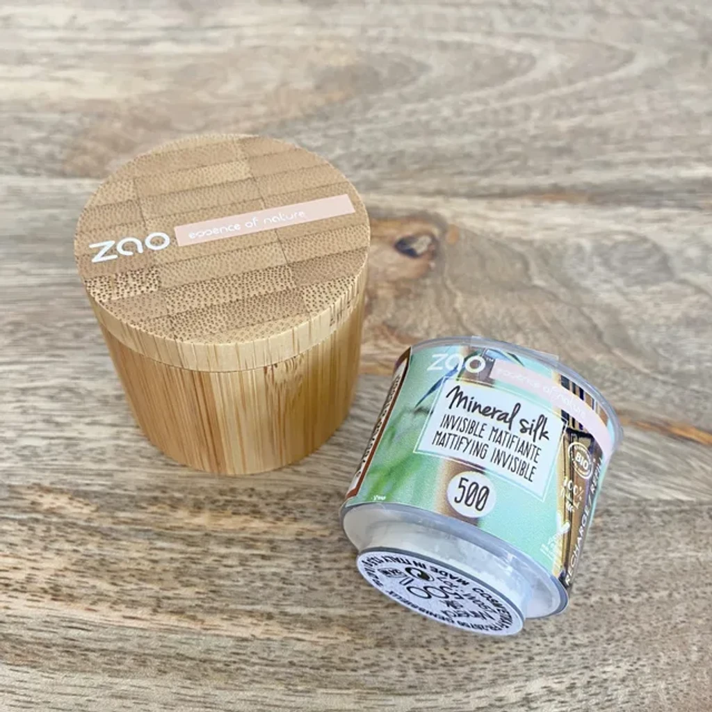 Produktfoto in Anlehnung an Zao Make-up Nachfüllbarer Kompaktpuder (matierendes Bio-Puder, vegan)